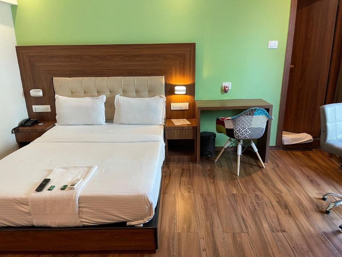 Hotel Byaris International By Bizzgrow Hotels Bombay Exterior foto